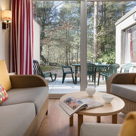Center Parcs Les Bois Francs Hotel Верней д'Авр е д'Итон Екстериор снимка