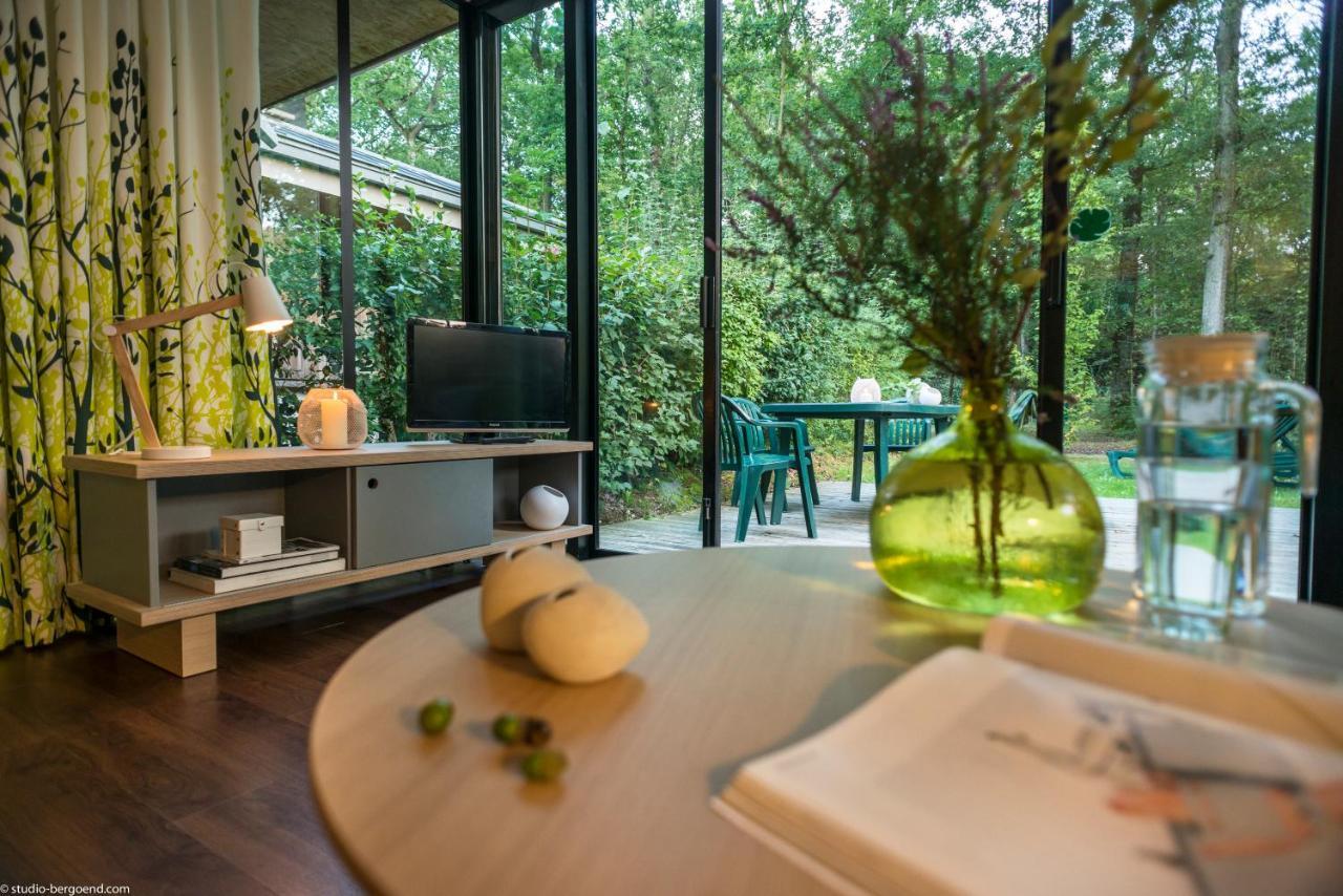 Center Parcs Les Bois Francs Hotel Верней д'Авр е д'Итон Екстериор снимка