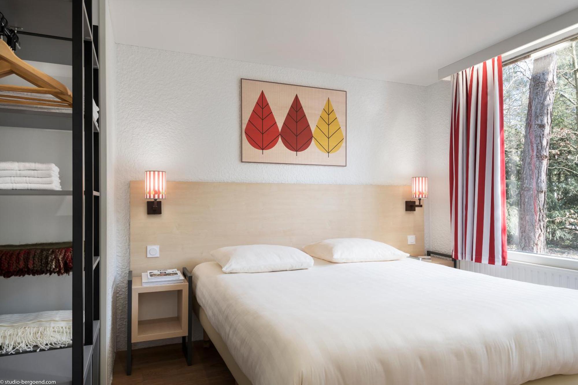 Center Parcs Les Bois Francs Hotel Верней д'Авр е д'Итон Екстериор снимка