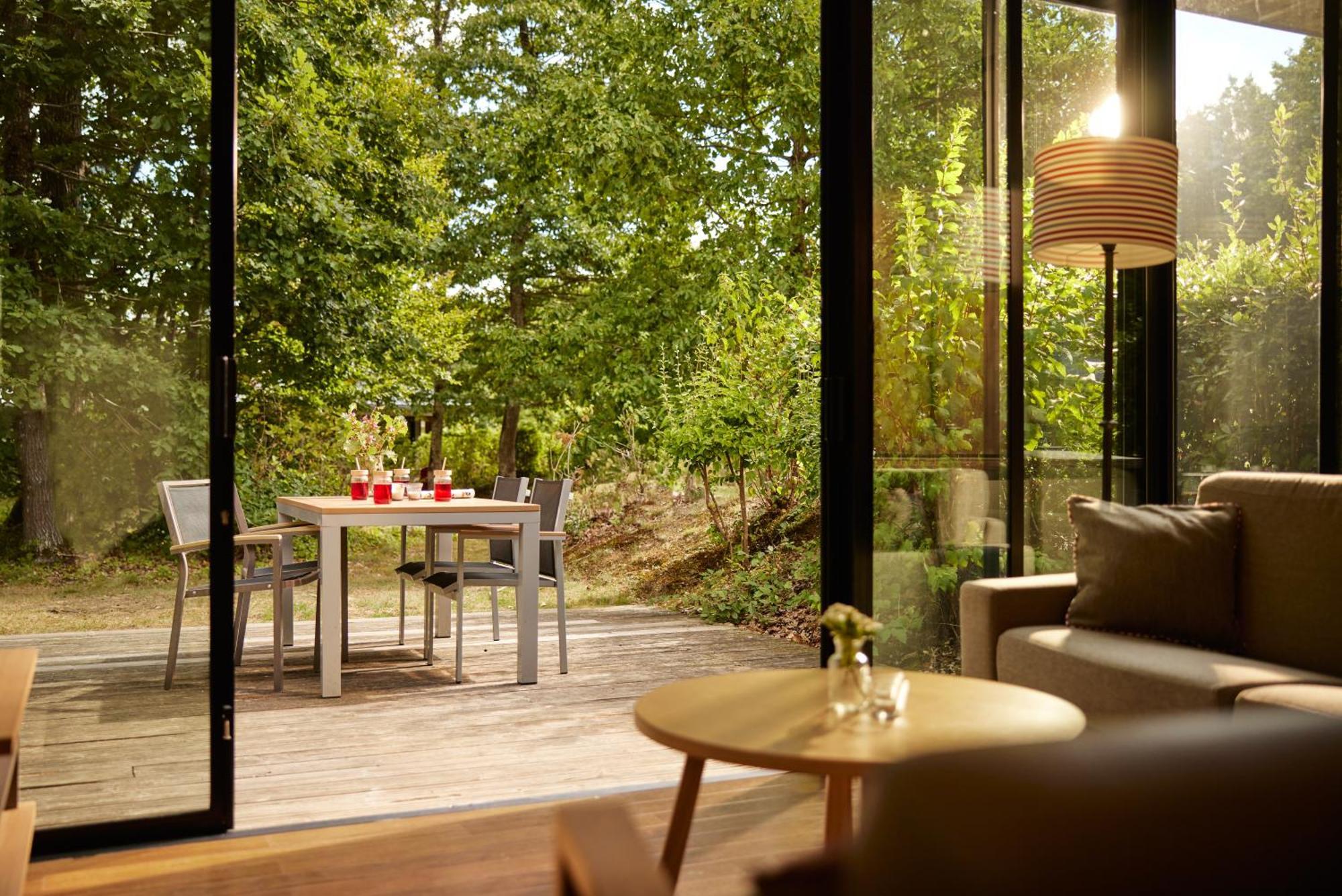 Center Parcs Les Bois Francs Hotel Верней д'Авр е д'Итон Екстериор снимка