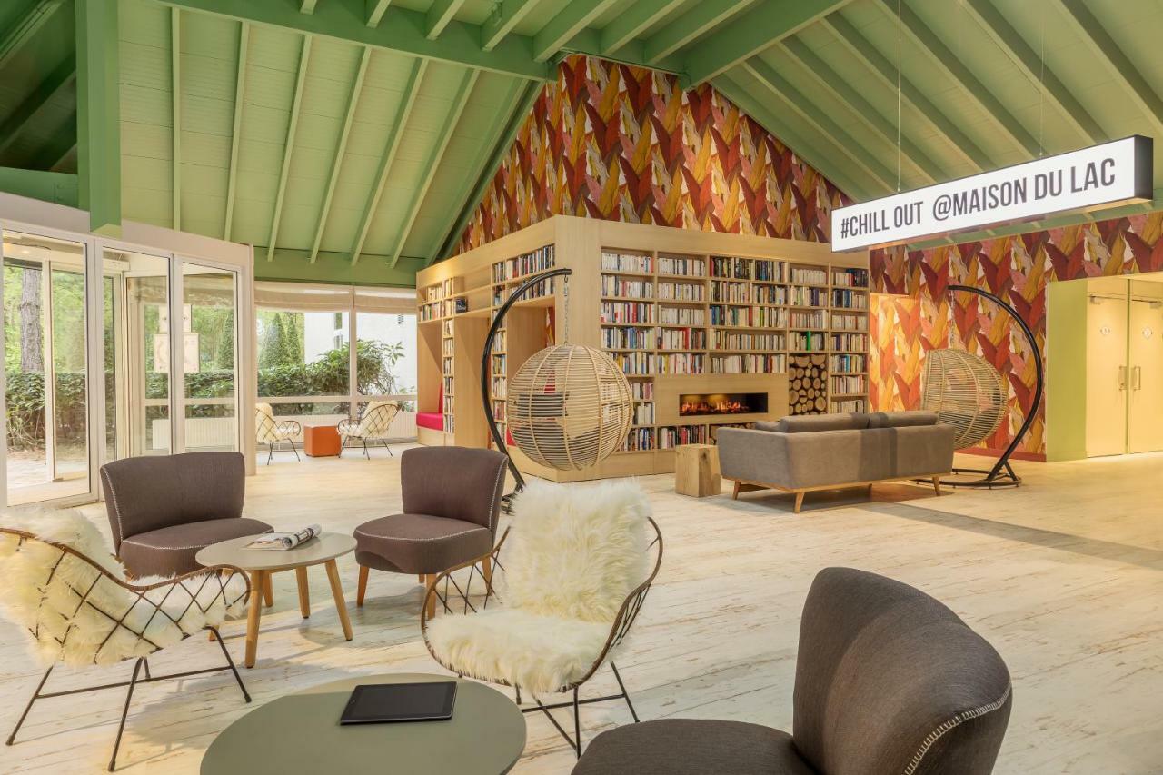 Center Parcs Les Bois Francs Hotel Верней д'Авр е д'Итон Екстериор снимка